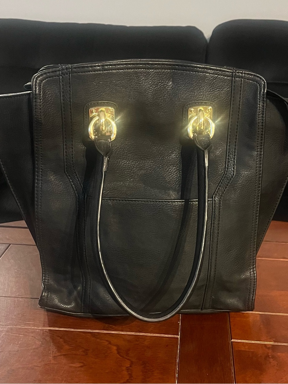 London fog  Leather Tote Bag